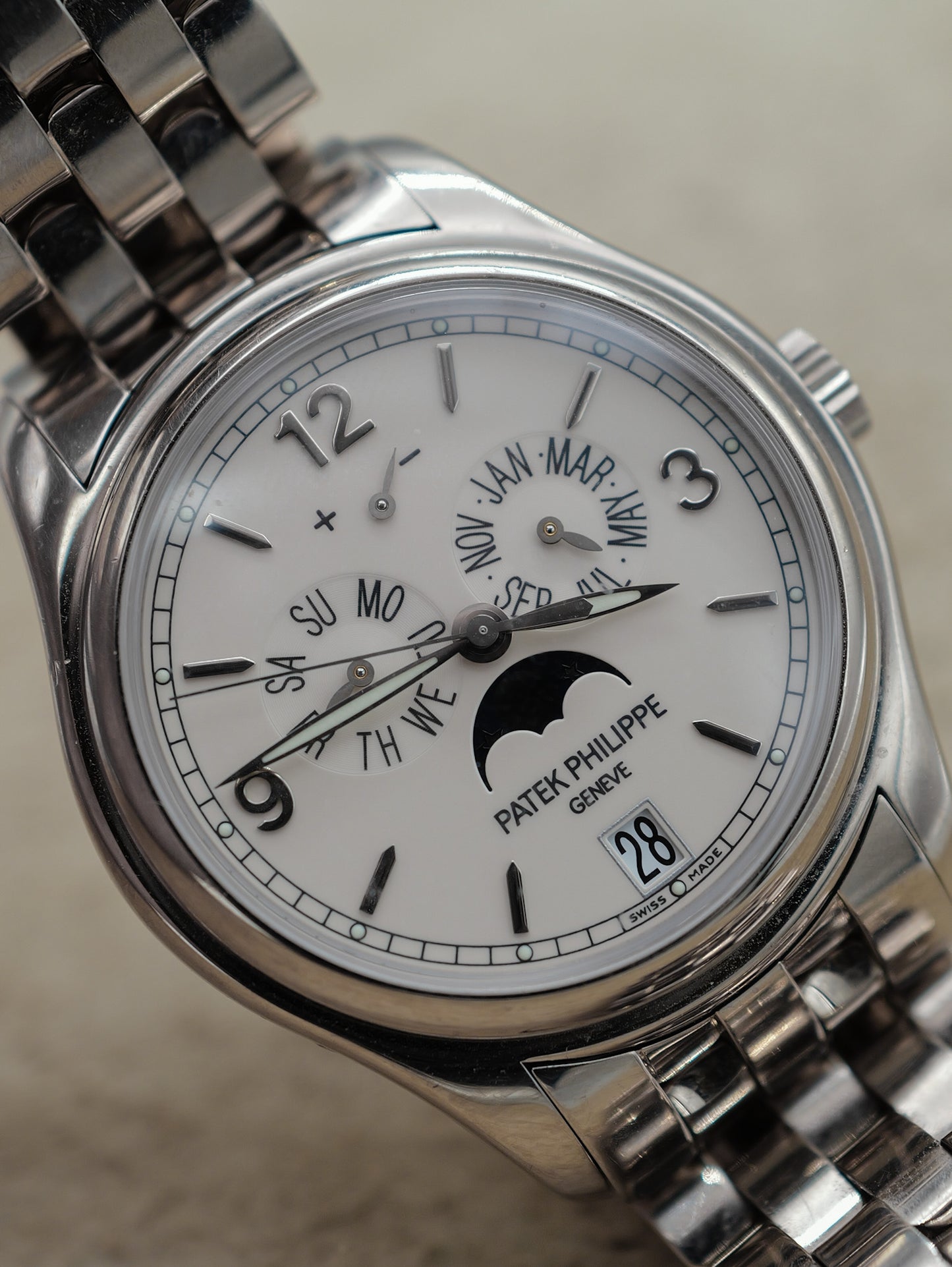 PATEK PHILIPPE ANNUAL CALENDAR