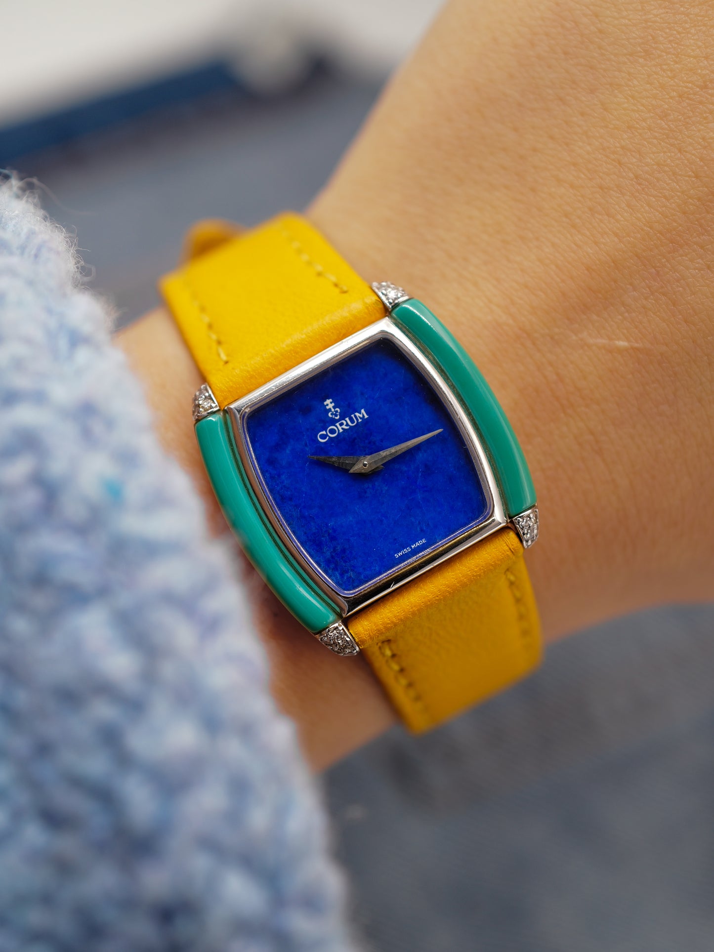 CORUM TONNEAU