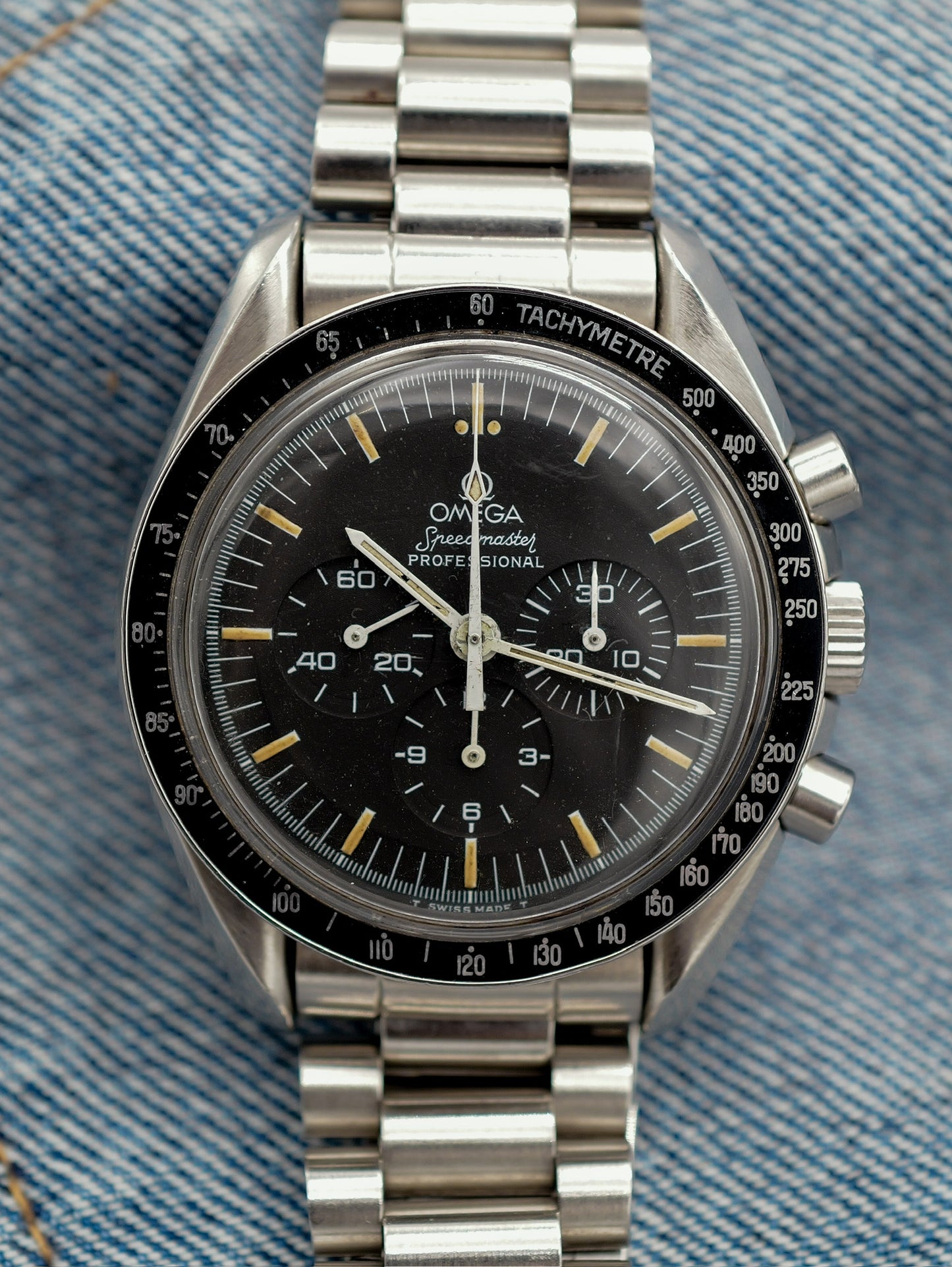 OMEGA SPEEDMASTER MOONWATCH