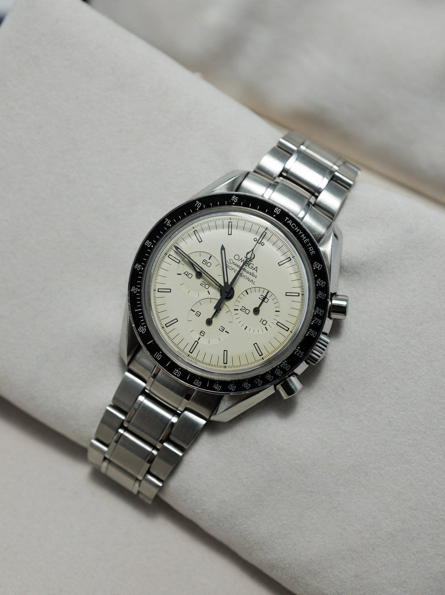OMEGA SPEEDMASTER ALBINO LIMITED ED