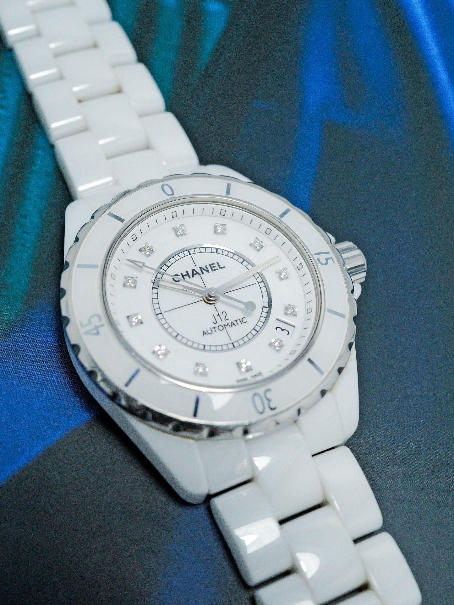 CHANEL J12