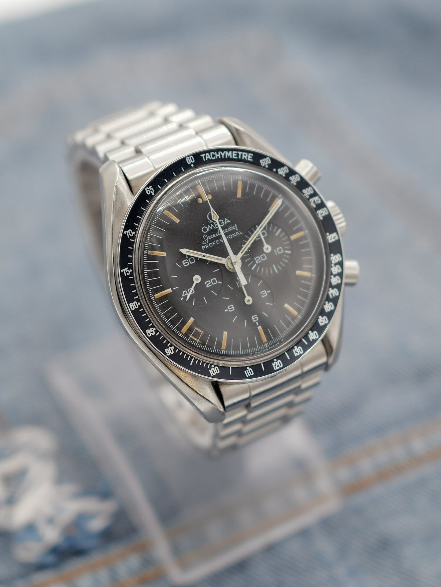 OMEGA SPEEDMASTER MOONWATCH