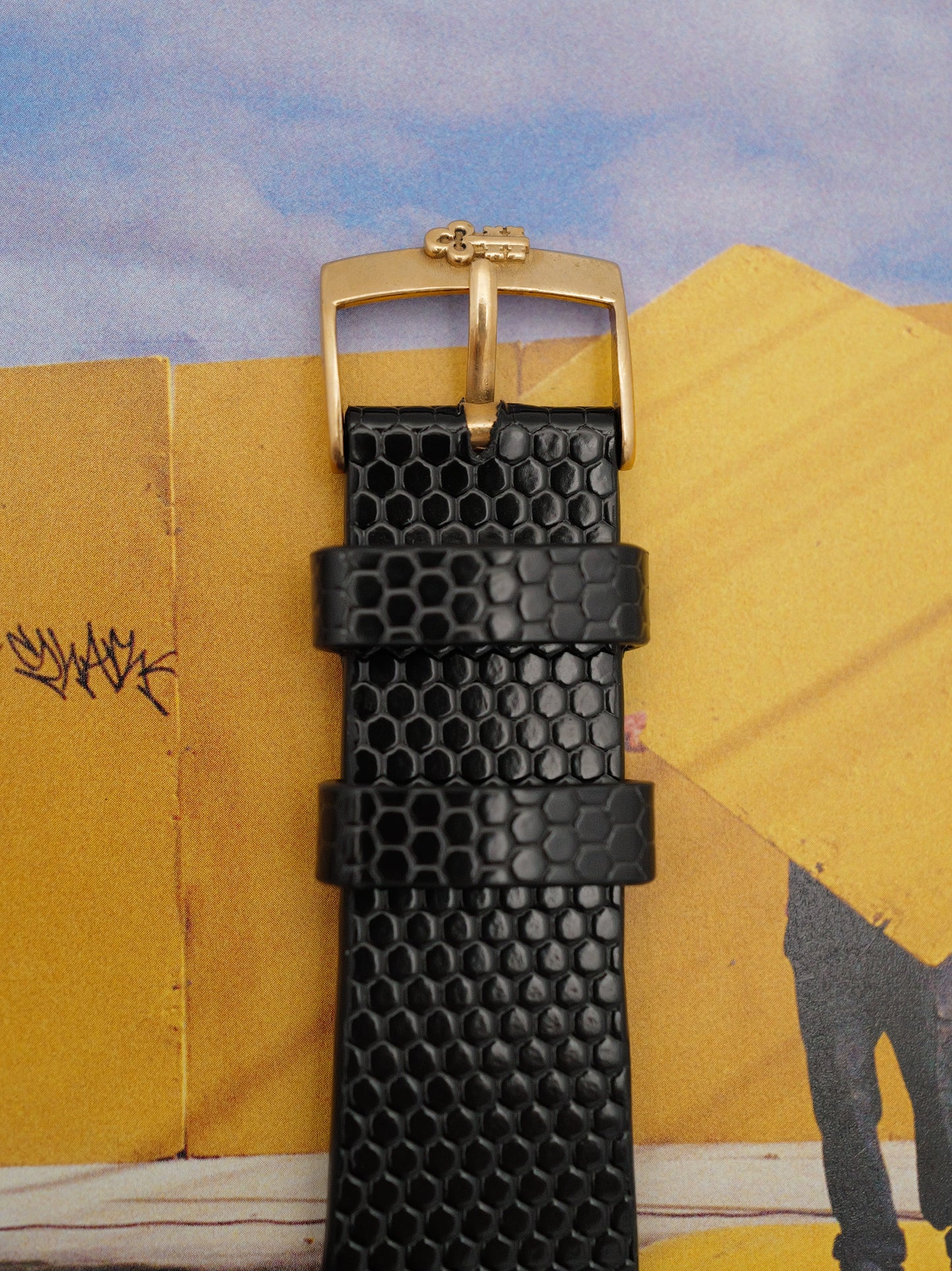 CORUM TANK ONYX
