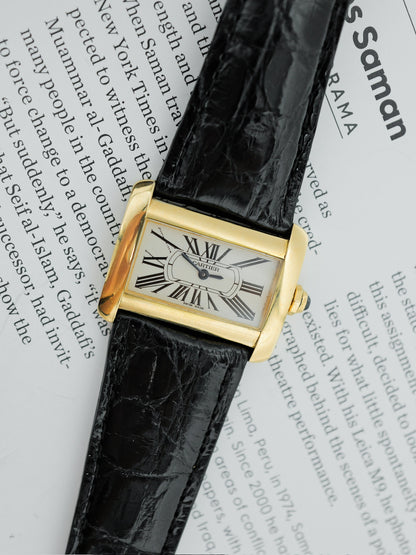 CARTIER TANK DIVAN