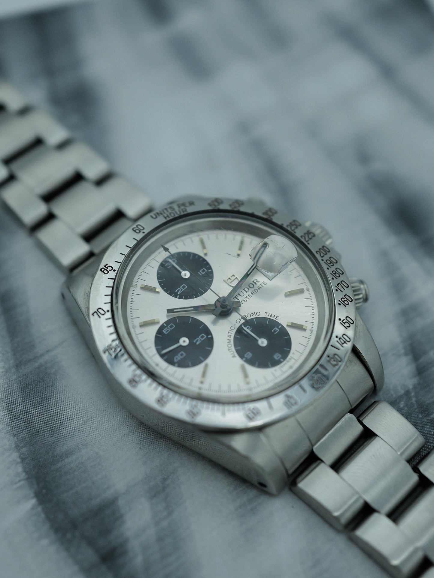 TUDOR BIG BLOCK