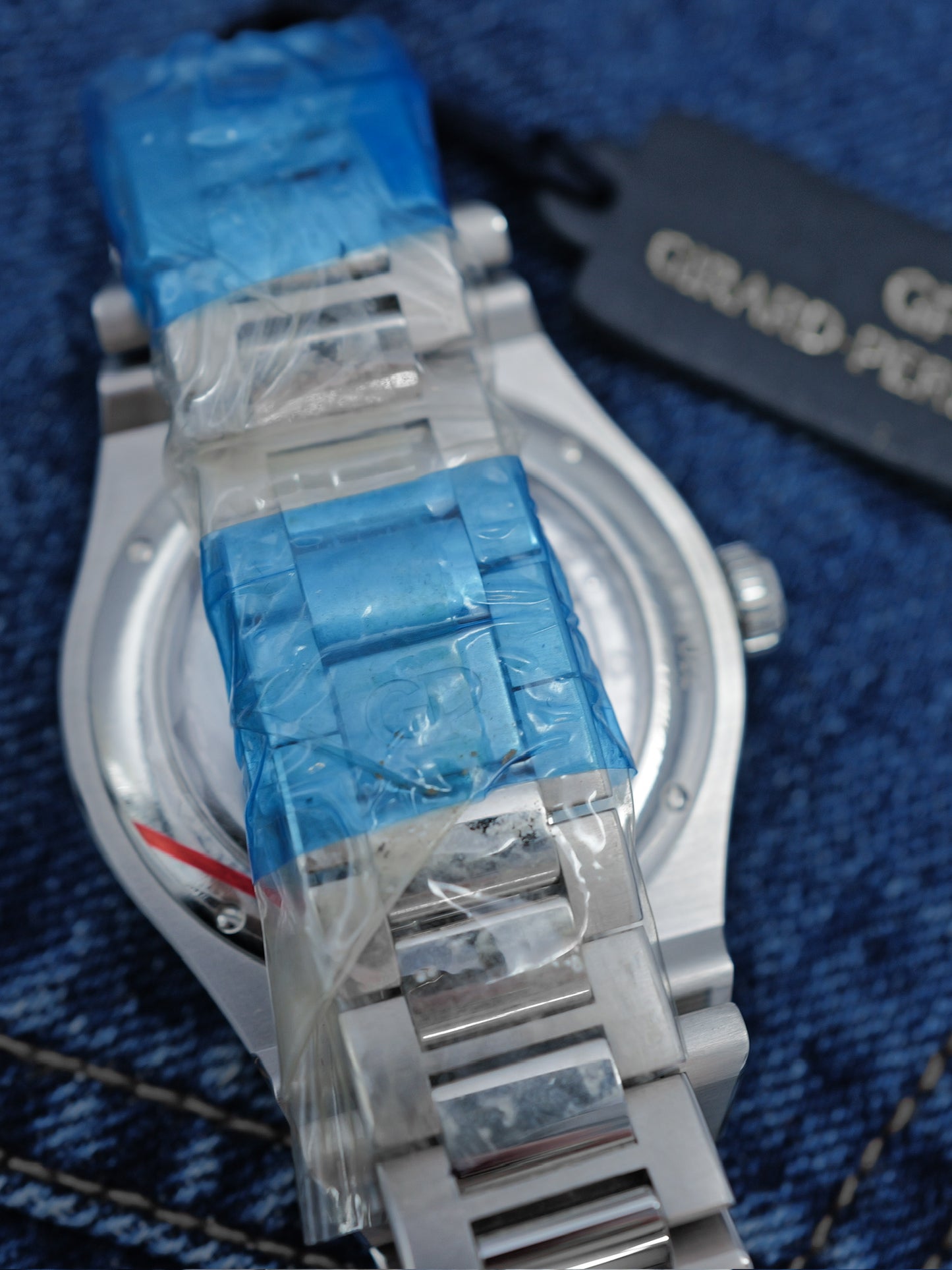 GIRARD PERREGAUX LAUREATO