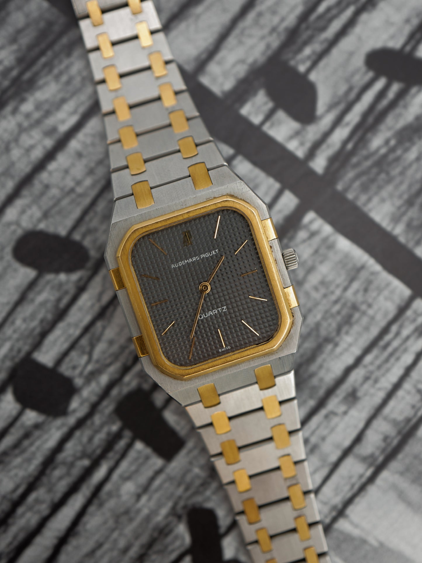 AUDEMARS PIGUET ROYAL OAK SQUARE JUMBO