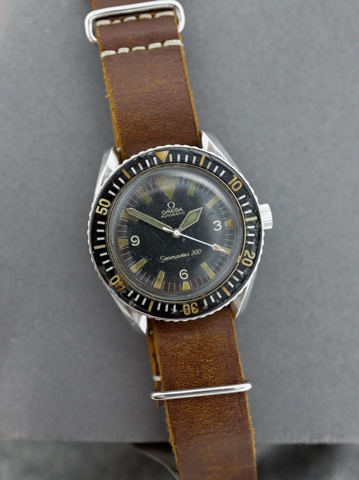 OMEGA SPEEDMASTER 300